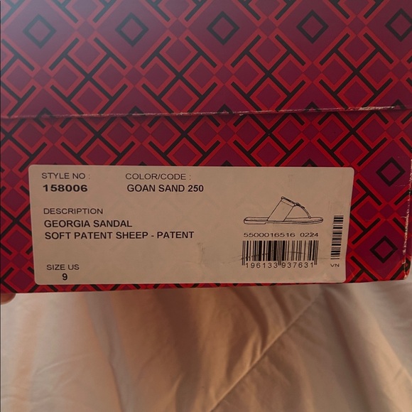 NWB Tory Burch Georgia Sandel in Color GOAN (Nude).Patent Leather. Thong Sandals - Picture 4 of 4